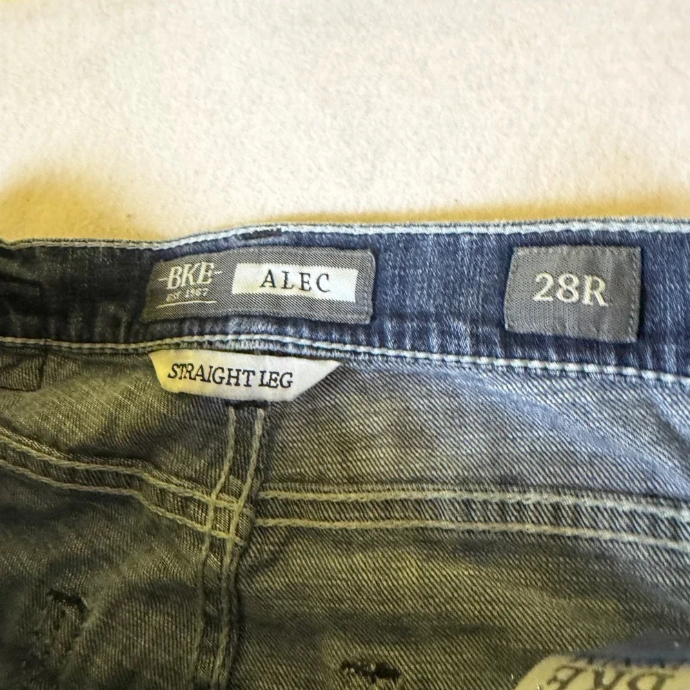 BKE Alec Straight Leg Moto Distressed Blue Jeans Mens 28R Ribbed Knee Biker
